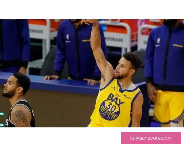 库里复出进程受阻 未参与全场对抗 无缘对篮网比赛 回归时间仍不明晰